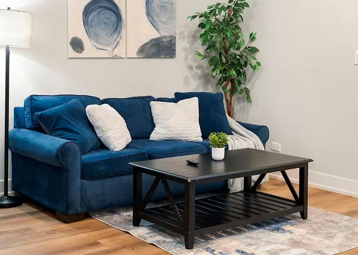 Charming Chicago Apt